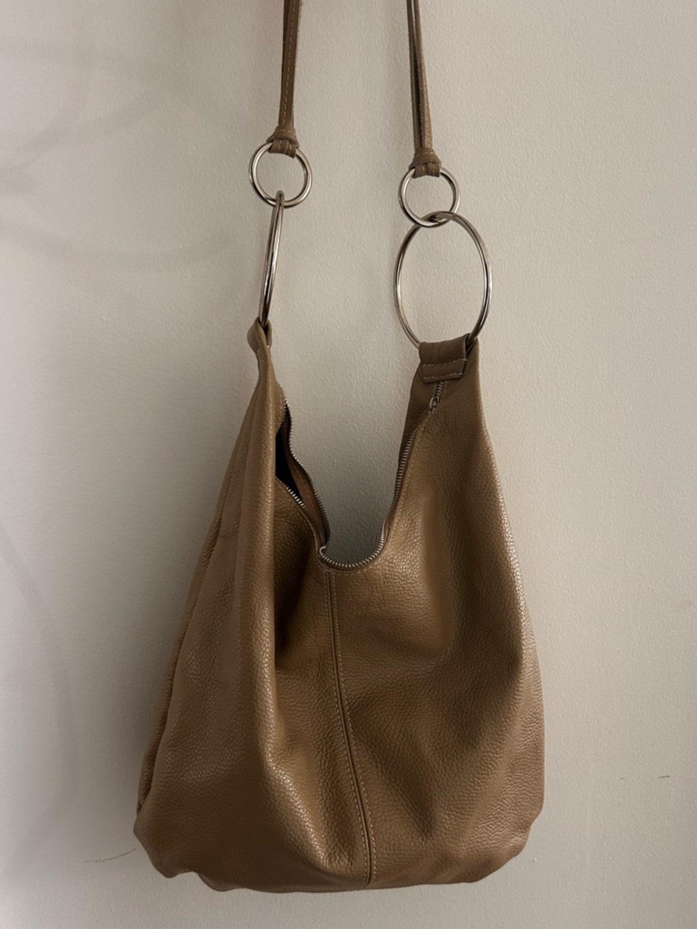 Marlon Leather Hobo Shoulder Bag in Taupe